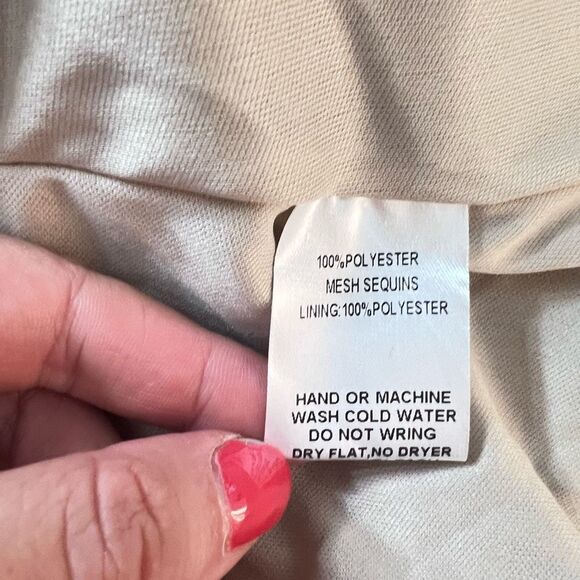 Altar’d’ State NWT Gold Mesh Sequin V-Neck Lined Bridesmaid Mini Dress Medium - Picture 10 of 12